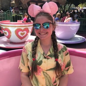 Meet your Posher, Lauren